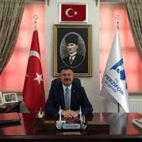 BAŞKAN’DAN BAYRAK ÇAĞRISIİ