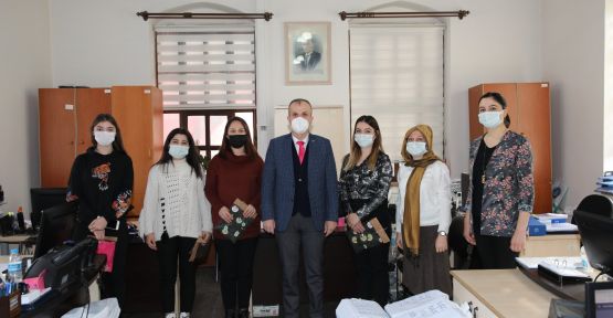 BELEDİYENİN EMEKÇİ  KADINLARI UNUTULMADI
