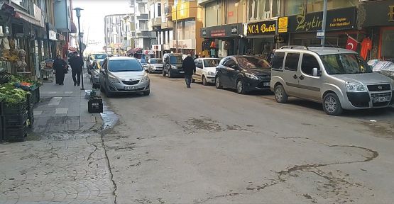 ÇİFT TARAFLI ARAÇ PARKINA TEPKİ