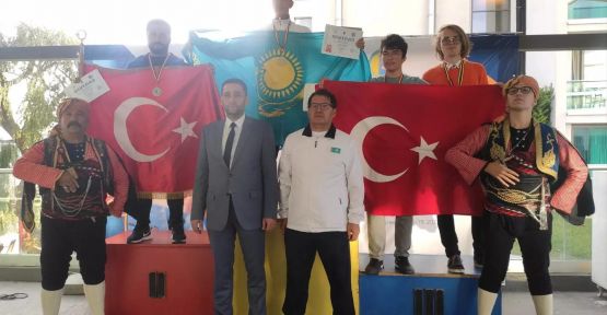   DÜYA ŞAMPİYONLUĞU  MERZİFON'UN   