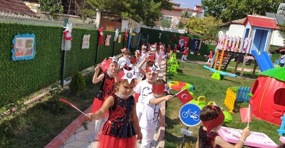 MİNİKLERİN ZAFER COŞKUSU   