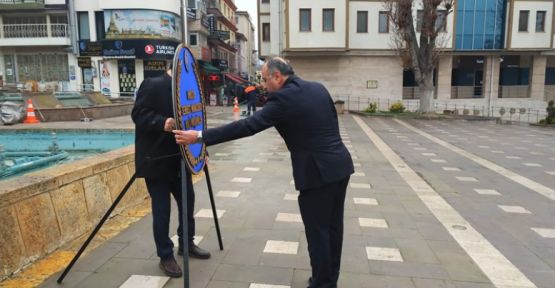 Muhasebeciler Haftası Dolayısıyla Çelenk Sunuldu