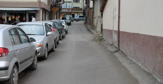  NE MUTLU BİZE ! PARKSIZ CADDE VE SOKAĞIMIZ YOK