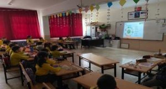 ÖĞRENCİLERE SIFIR ATIK  BİLİNCİ AŞILANDI