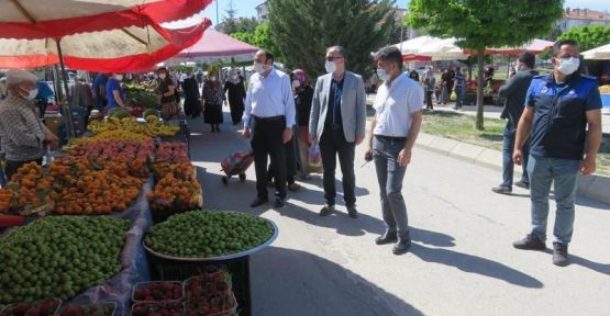 TAM KAPANMADA AÇILAN  PAZAR ALANLARI DENETLENDİ