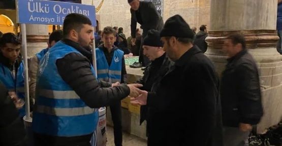 Ülkü Ocaklarından lokma ikramı