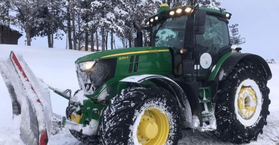   YOLLARI  AÇIP  SÜTE ULAŞIYORLAR