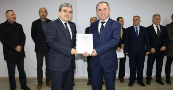 234 Okula Belgeleri Verildi