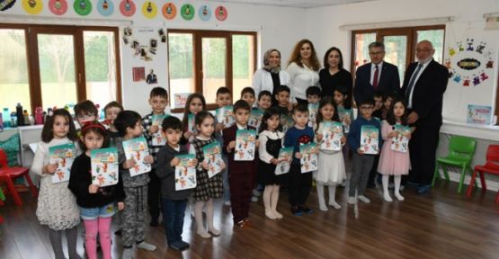 Belediye Çocuk Yuvası Miniklerinin Karne Sevinci