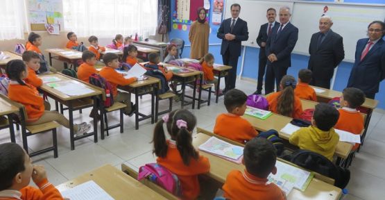 DEPREMZEDE ÖĞRENCİLERİ  YAKINEN TAKİP EDİYOR