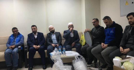 ilahilerle gönüllere dokundular