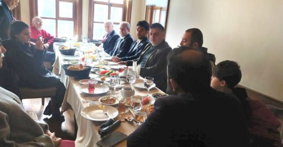   İYİ Parti, Basınla Kahvaltıda Buluştu