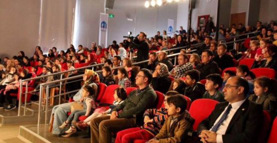    TİYATRO FESTİVALİNİN KONUĞU OLDU